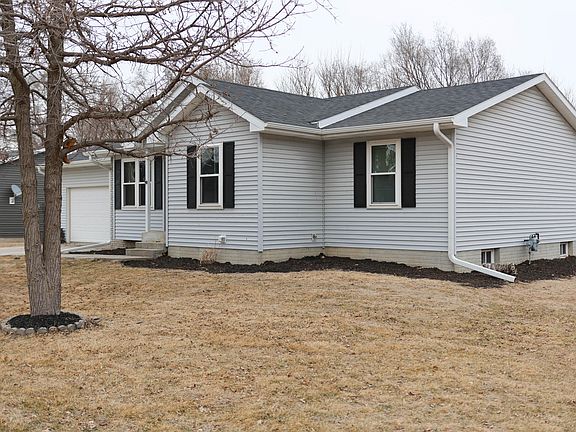 3rd image of 602 L C Ln