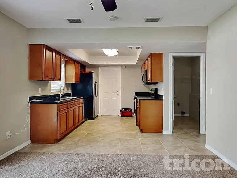 1807 N Waterman Dr — Photo 6