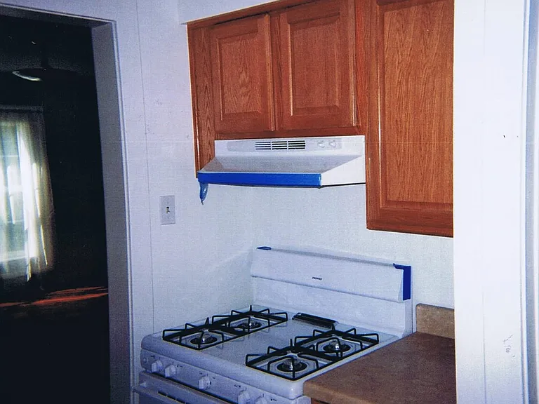 252 E North Ave — Photo 11