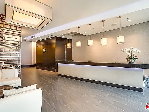 1100 S Hope St #1104 — Photo 19