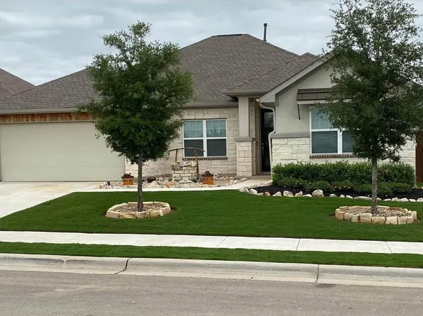 905 Academy Oaks Dr, San Marcos, TX 78666
