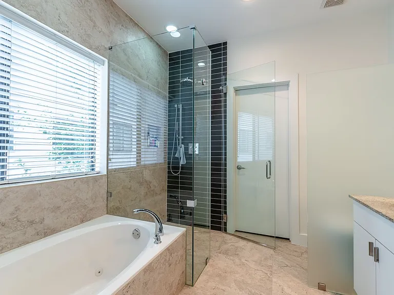 4104 Spencer St #B — Photo 20
