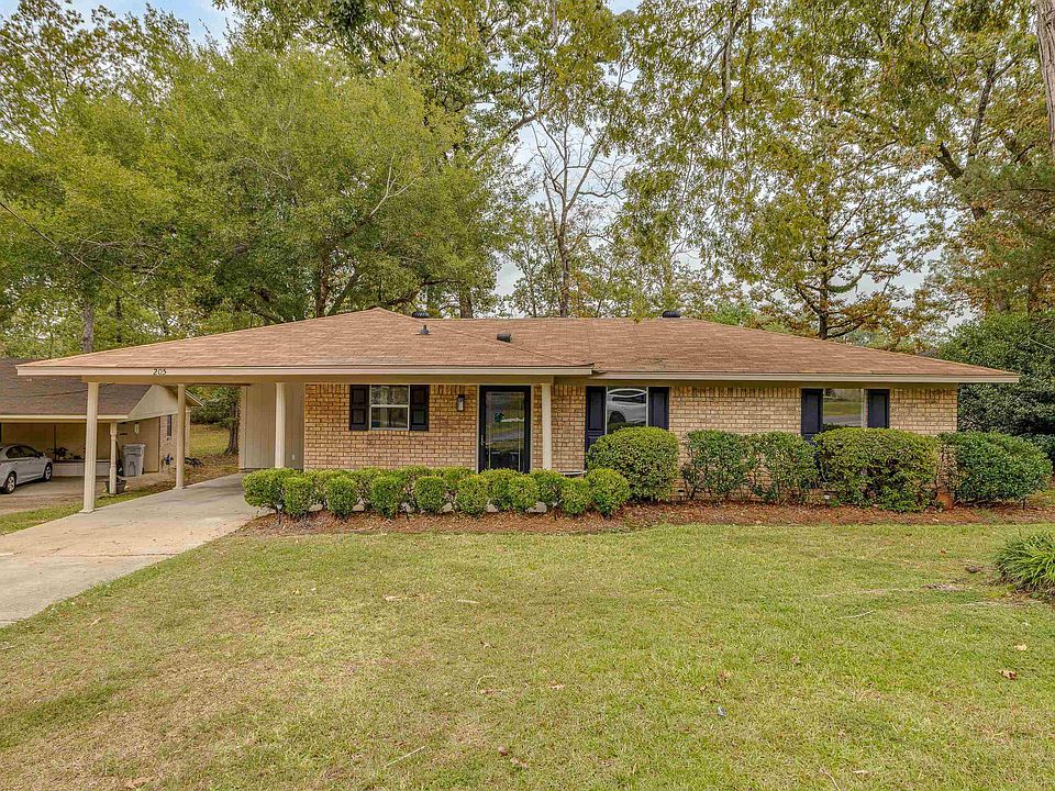 1st image of 205 E Ironwood Dr