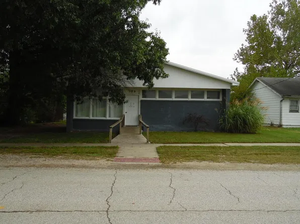 109 N Livingston St, Bucklin, MO 64631