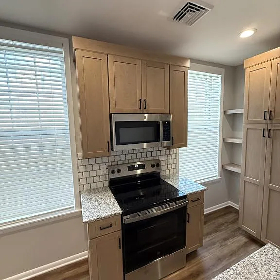 47 Bridge St #4 — Photo 4