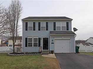 120 Ridgeline Ln, Easton, PA 18045
