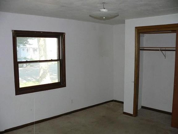 3rd image of 1531-1531a N 8th Street