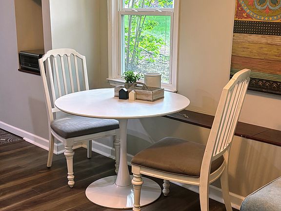 2nd image of 1525 Heritage Dr #2
