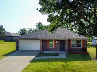 413 Bethlehem St, Terrell, TX 75160