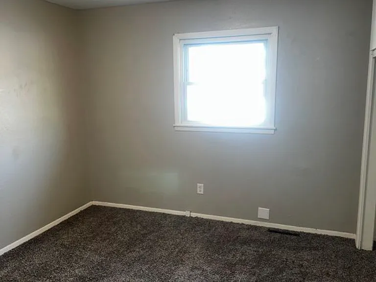6911 E Zimmerly St — Photo 5