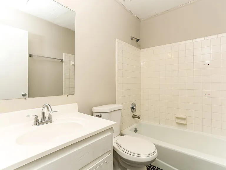 6206 Shallow Creek Ln — Photo 15