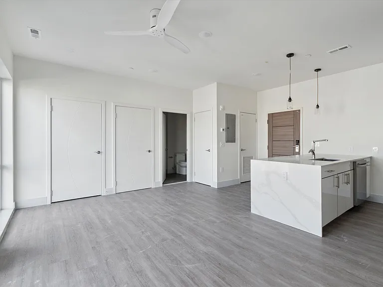 1221 E Fletcher St #208A — Photo 5