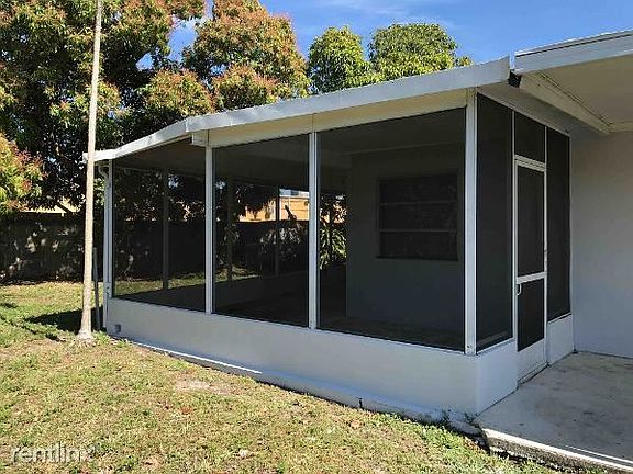 Exterior_and_Landscape-10