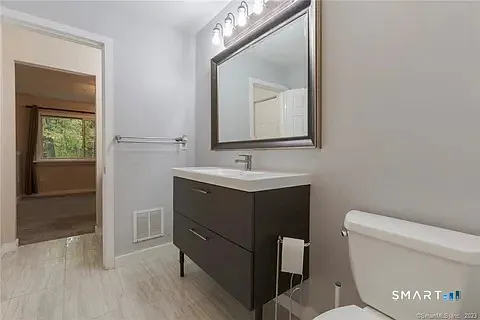 101 Farmington Chase Cres #101 — Photo 14