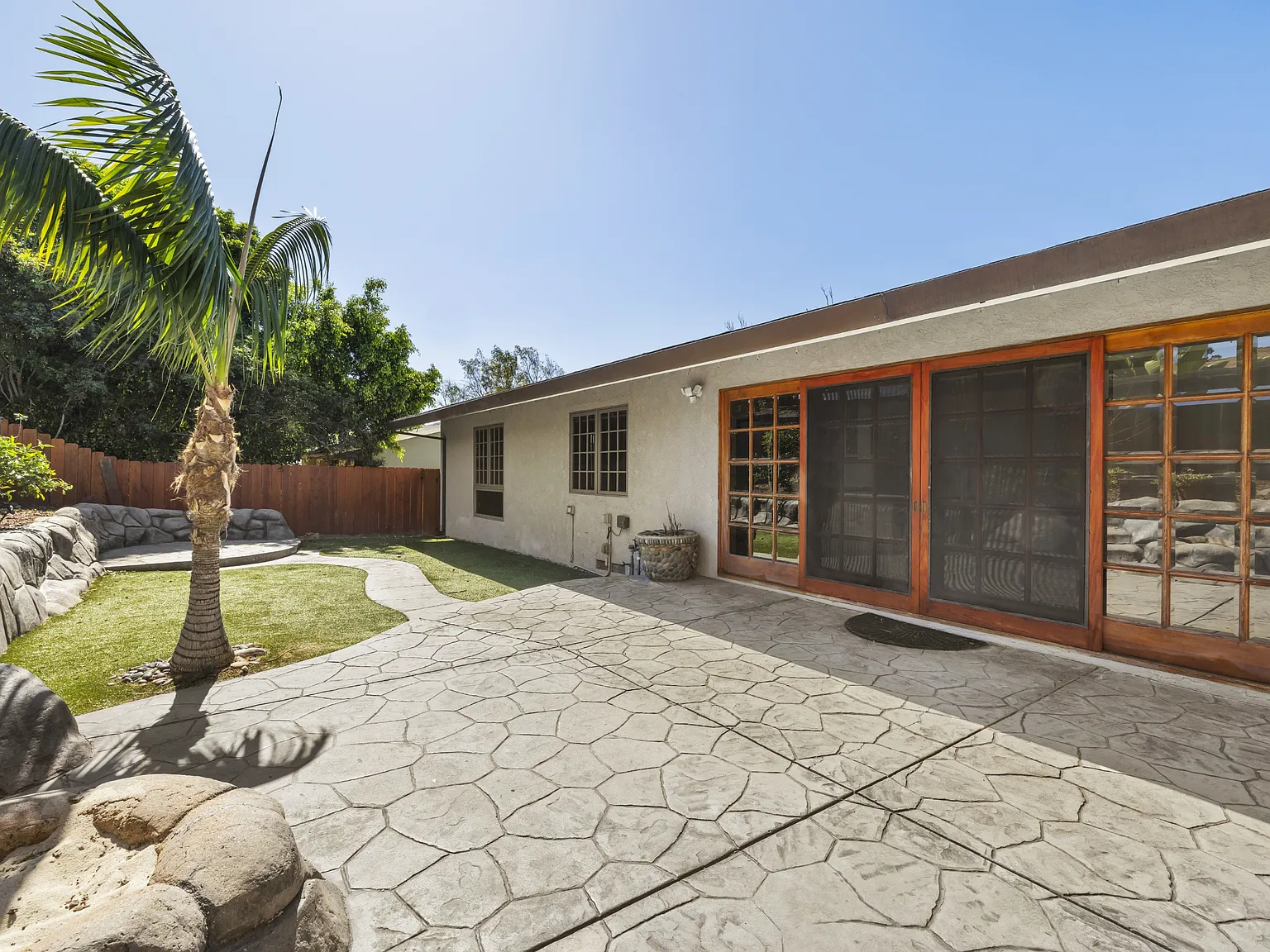 5327 Saxon Street - 5327 — Photo 4