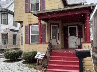 105 Vine St, Lockport, NY