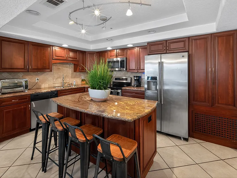 Kitchen / Stainless Steel Appliances