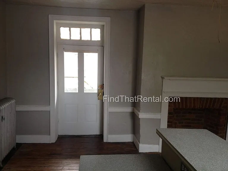 102 N Bedford St — Photo 2