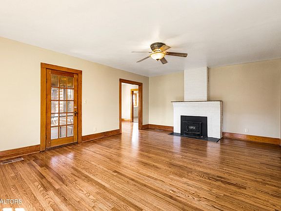 4th image of 2356 Old Harriman Hwy