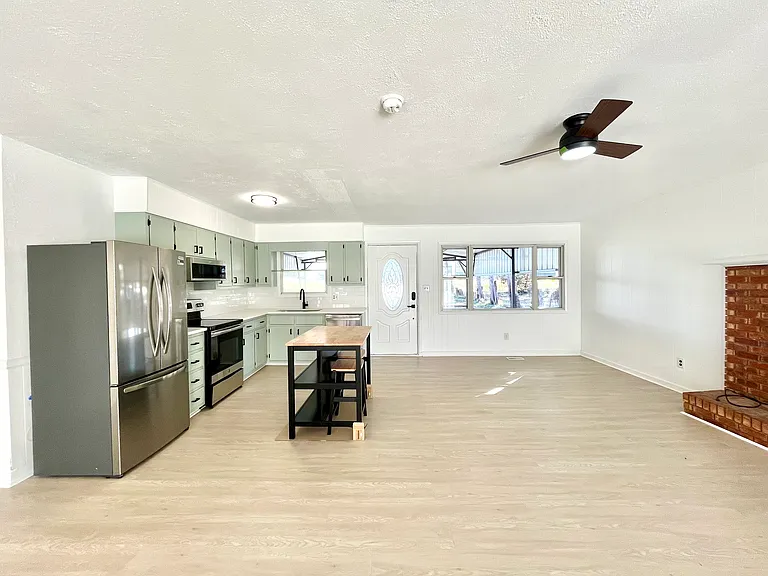 1727 Triangle Cir — Photo 9