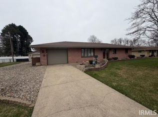 52040 Patricia Ln, South Bend, IN 46628