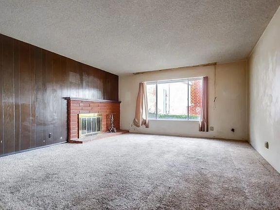 4th image of 6706 Greenbrier Ct
