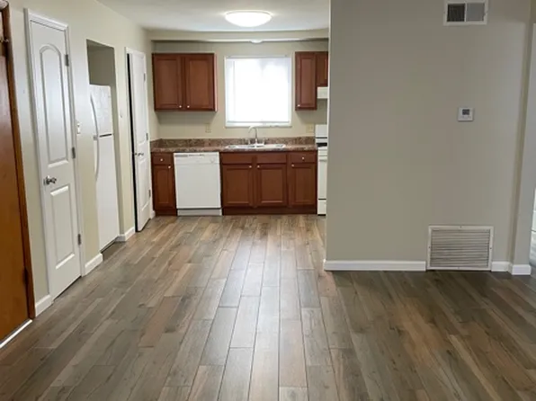 2695 Neil Ave APT B, Columbus, OH 43202