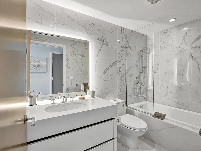 525 N Fort Lauderdale Beach Blvd #703 — Photo 31