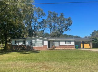 100 Edwards St, Petal, MS 39465