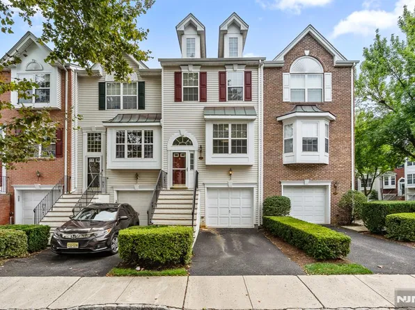 206 Barringer Dr #2071, Nutley, NJ 07110