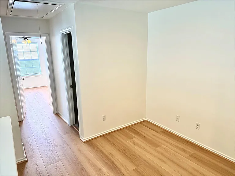 16546 Cairngrove Ln — Photo 20