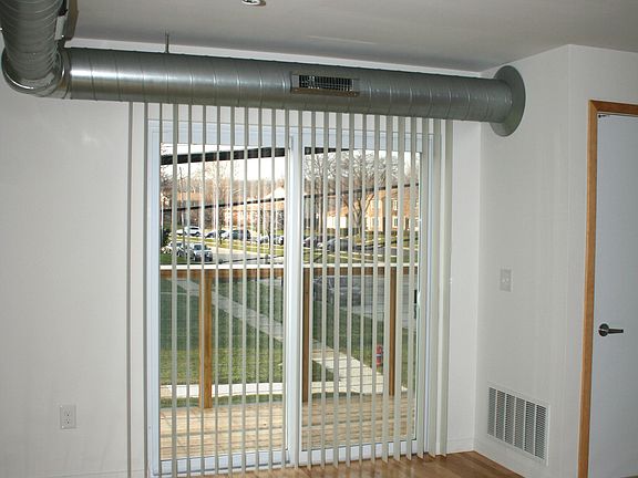 3rd image of 1825 Parmenter Blvd APT 312