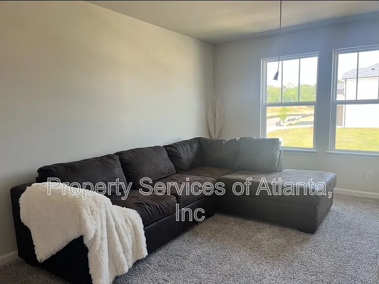 6900 Newcastle Ct — Photo 8