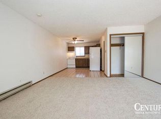 2312 R St #10, Lincoln, NE 68503