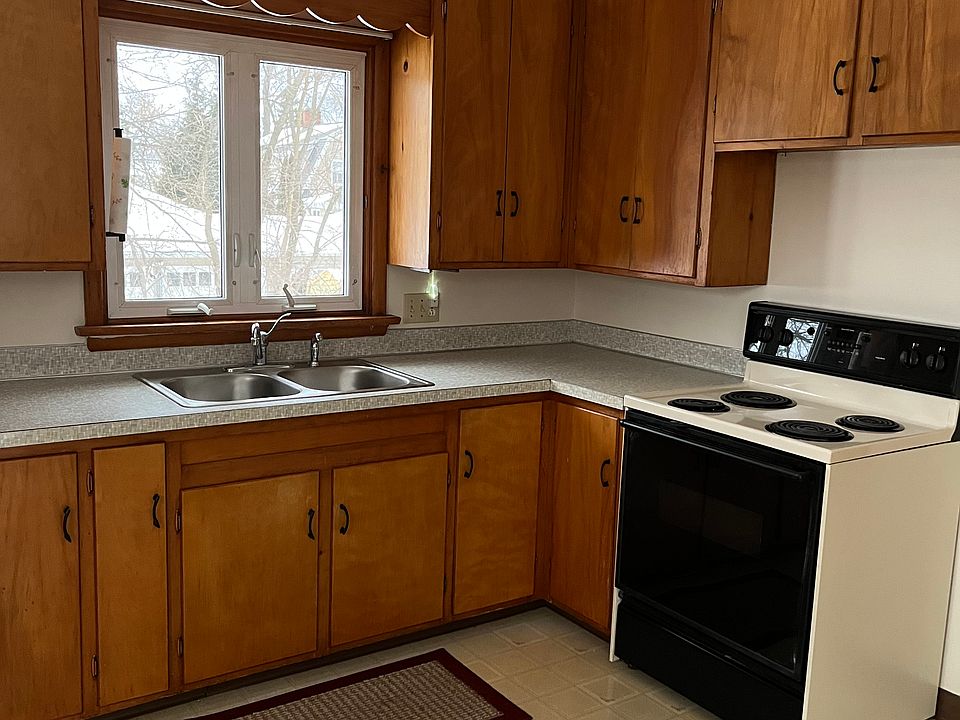 2nd image of 2602 New Rd