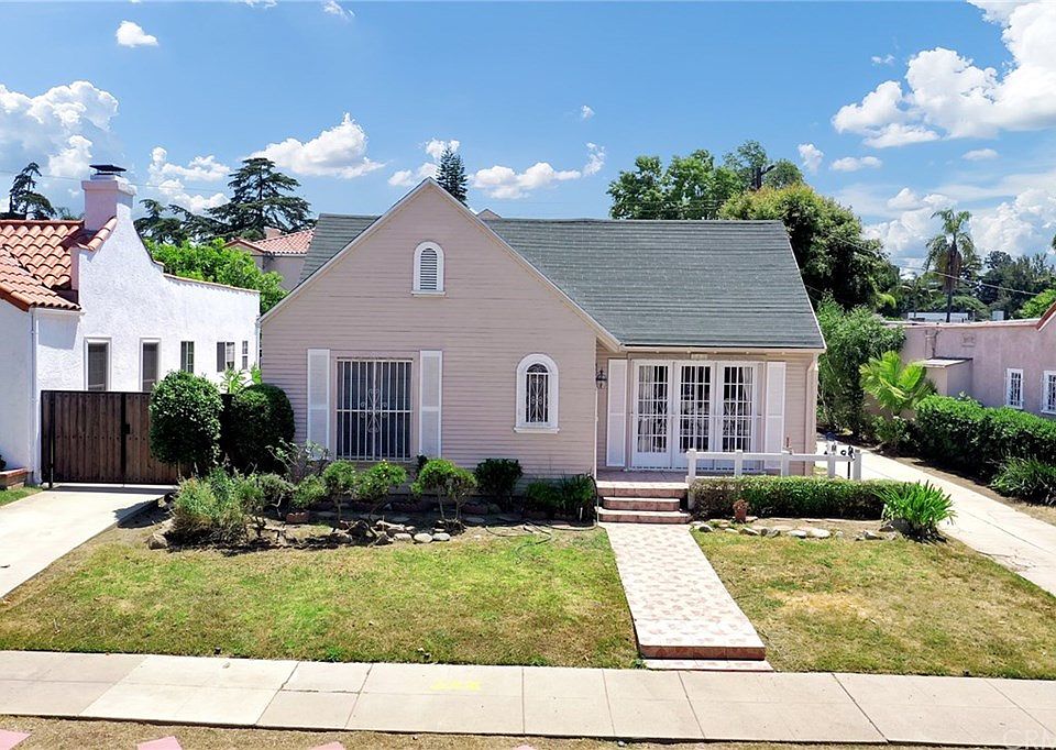 1st image of 342 N Windsor Blvd