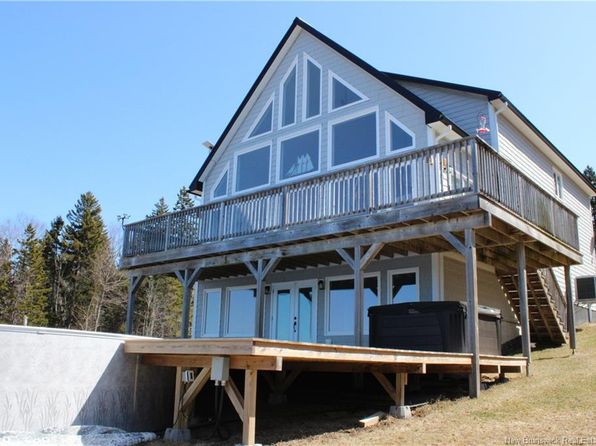 233 Bunker Hill Rd, Campobello Island, NB E5E 1Z3