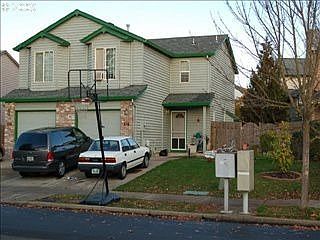 1st image of 858 SE 74th Ave