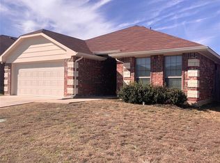 9116 Saint Barts Rd, Fort Worth, TX 76123