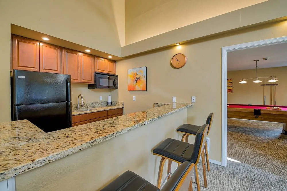Arbor Square Apartments — Photo 3