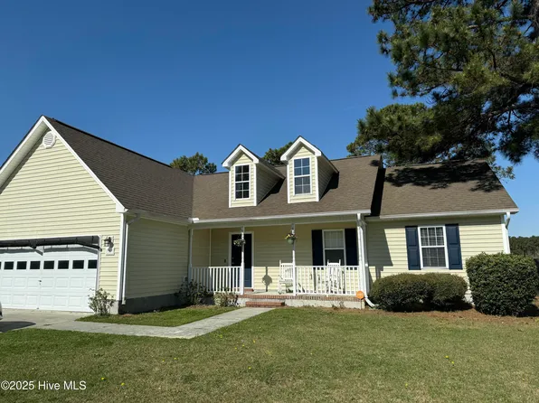 137 Lawndale Lane, Sneads Ferry, NC 28460