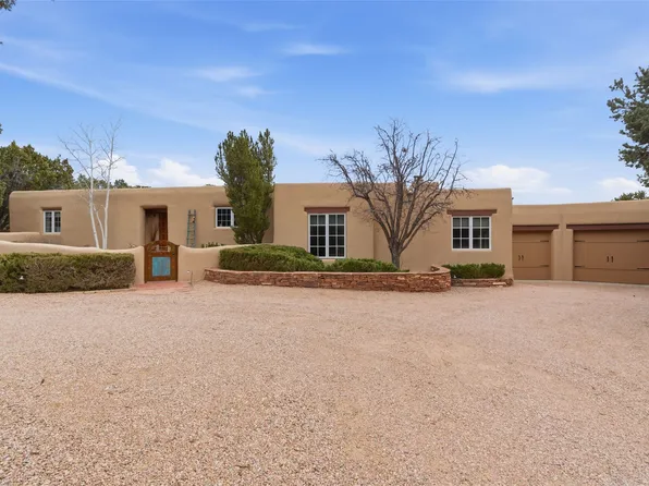104 Calle Poco, Santa Fe, NM 87501