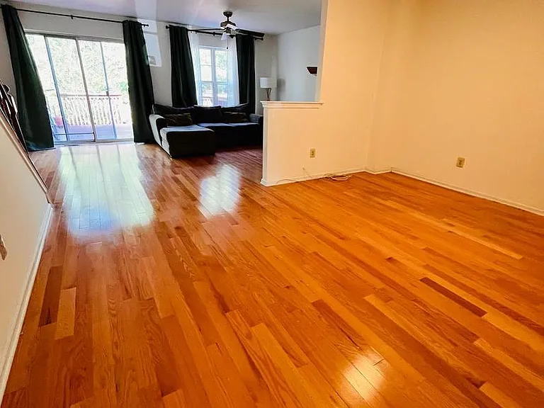 130 Spruce Ln — Photo 3