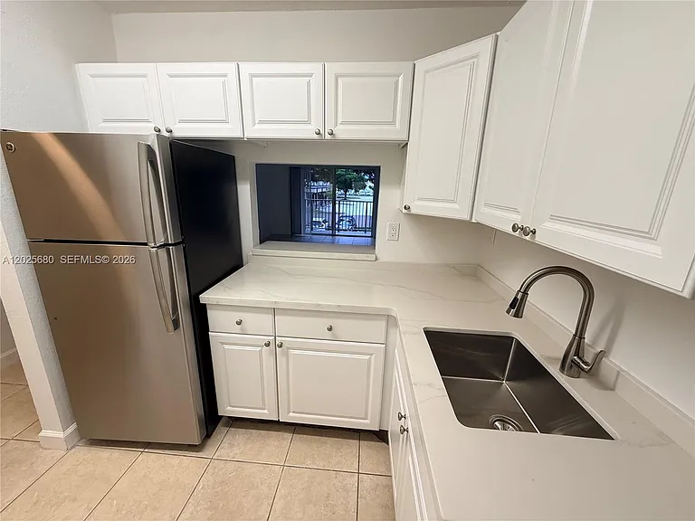 10900 SW 104th St #210 — Photo 4