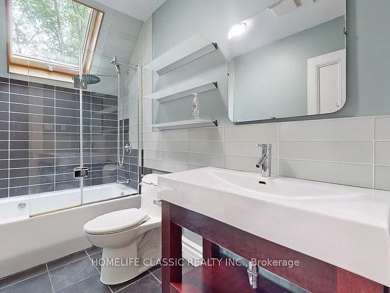 104 John St — Photo 39