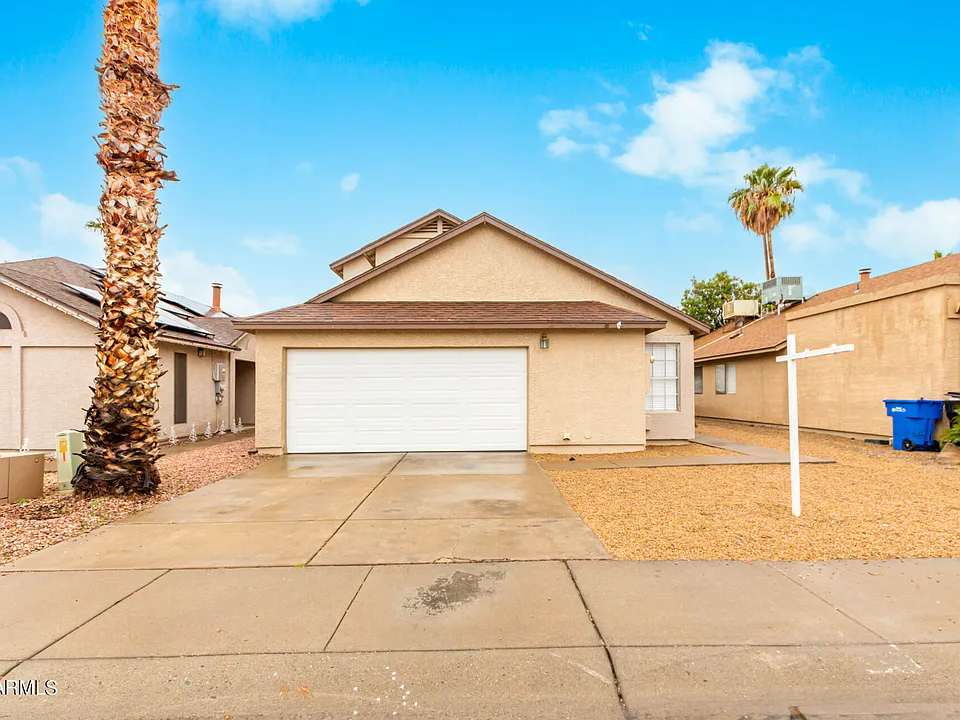 509 E Rimrock Dr