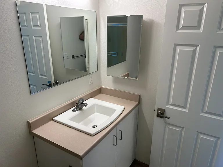 445 Southwest Blvd #11 — Photo 16