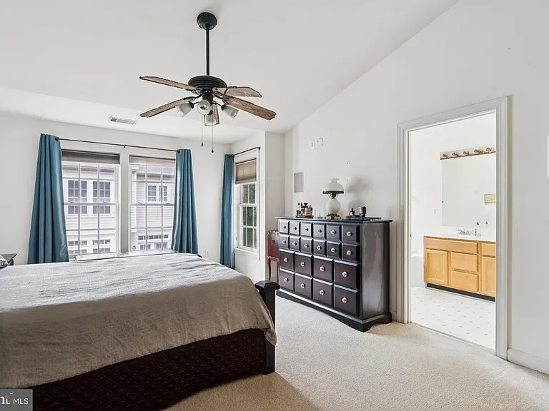 4322 Thomas Brigade Ln — Photo 14