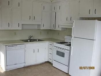 2nd image of 3122 Dove Ct APT B