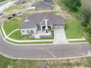 101 Cedar View Ln, Youngsville, LA 70592
